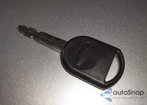 2010 Ford Focus Se z USA, uszkodzony, nr VIN 1FAHP3FN3AW168576